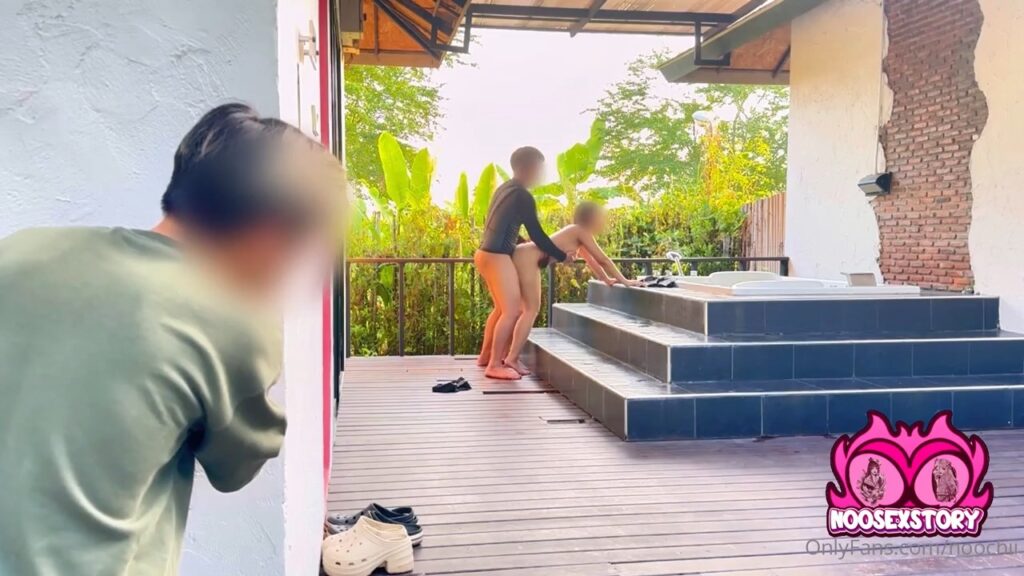 คลิปโป๊XXX น้องหนูโดนรุ่นน้องเสียบสดหีต่อเนื่องผัวเผลอได้อีกน้ำ noochii หุ่นเด็ดขี้เงี่ยนซอยกันข้างบ่อน้ำแบบเอาท์ดอร์ในที่ห้องพักน้ำแตกแล้วยังโดนเบิ้ลอีกน้ำ ilovesexary ล้างตัวล้างหอยยังไม่ทันแห้ง