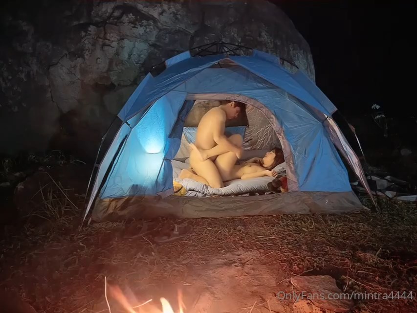 จุดกางแตดน้องมินตรา mintra4444 ตั้งแคมป์เย็ดกันในเต๊นส์กลางป่าเขาข้างกองไฟ Onlyfans เย็ดทาลมหนาวผิงไฟอากาศโคตรเย็นแต่ก็สู้ความเสียวไม่ได้ร้องครางลั่นเขากลางป่า